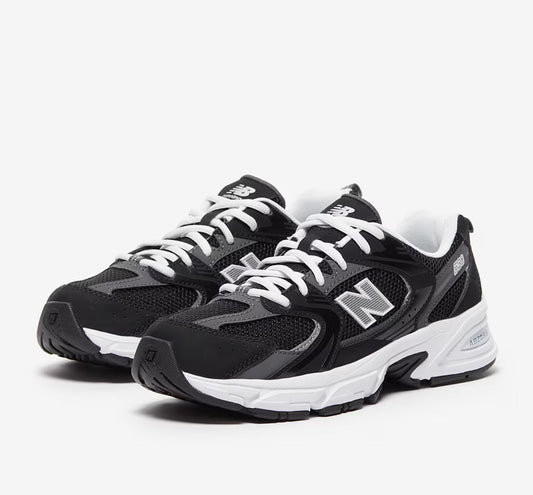 New Balance 530 trainers