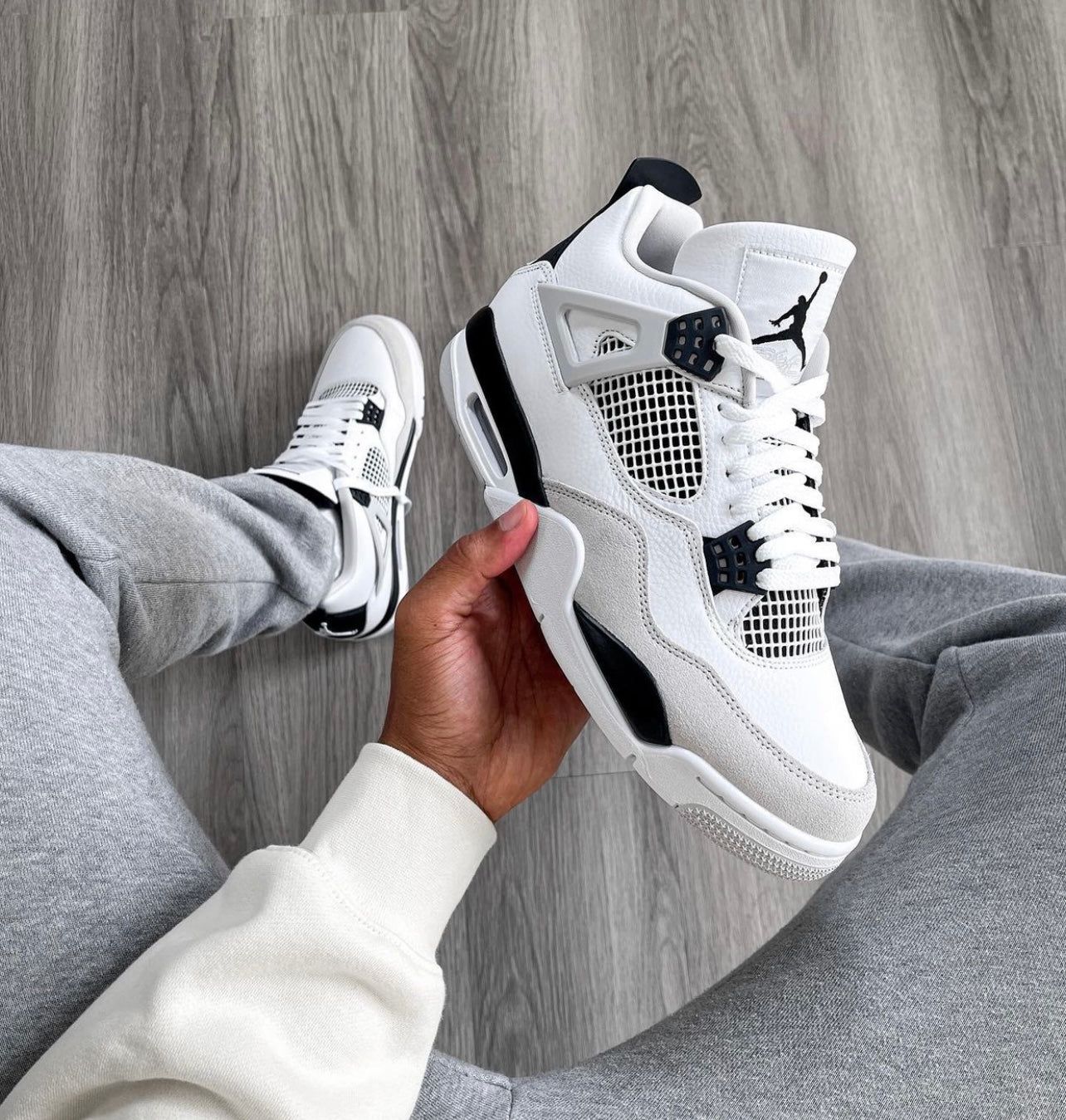 Air Jordan 4