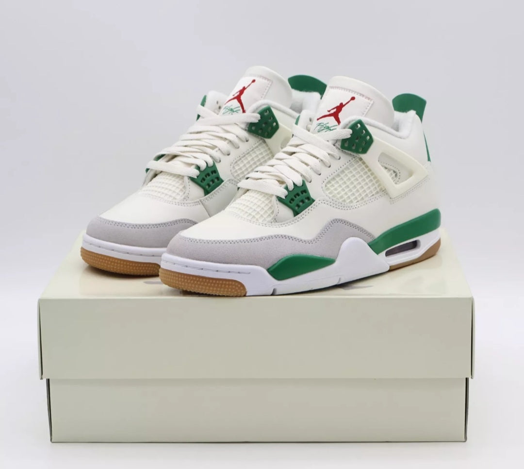 حذاء Nike SB x Air Jordan 4 AJ4 Pine Green (GS)