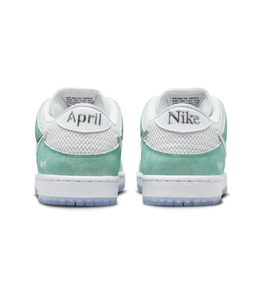 لوح التزلج Nike SB Dunk Low April