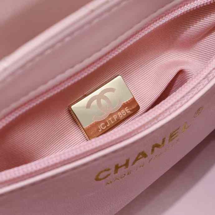 CHANEL BELLY BAG