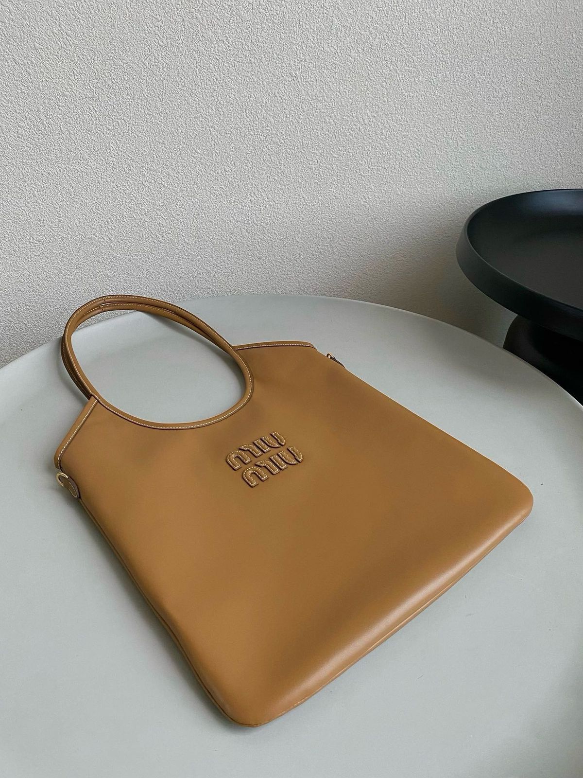 MIU MIU HOBO LEATHER