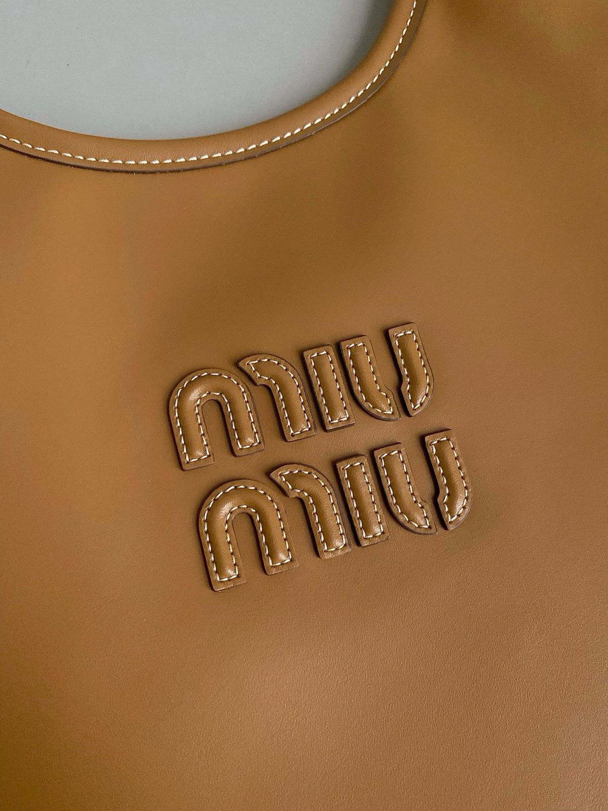 MIU MIU HOBO LEATHER