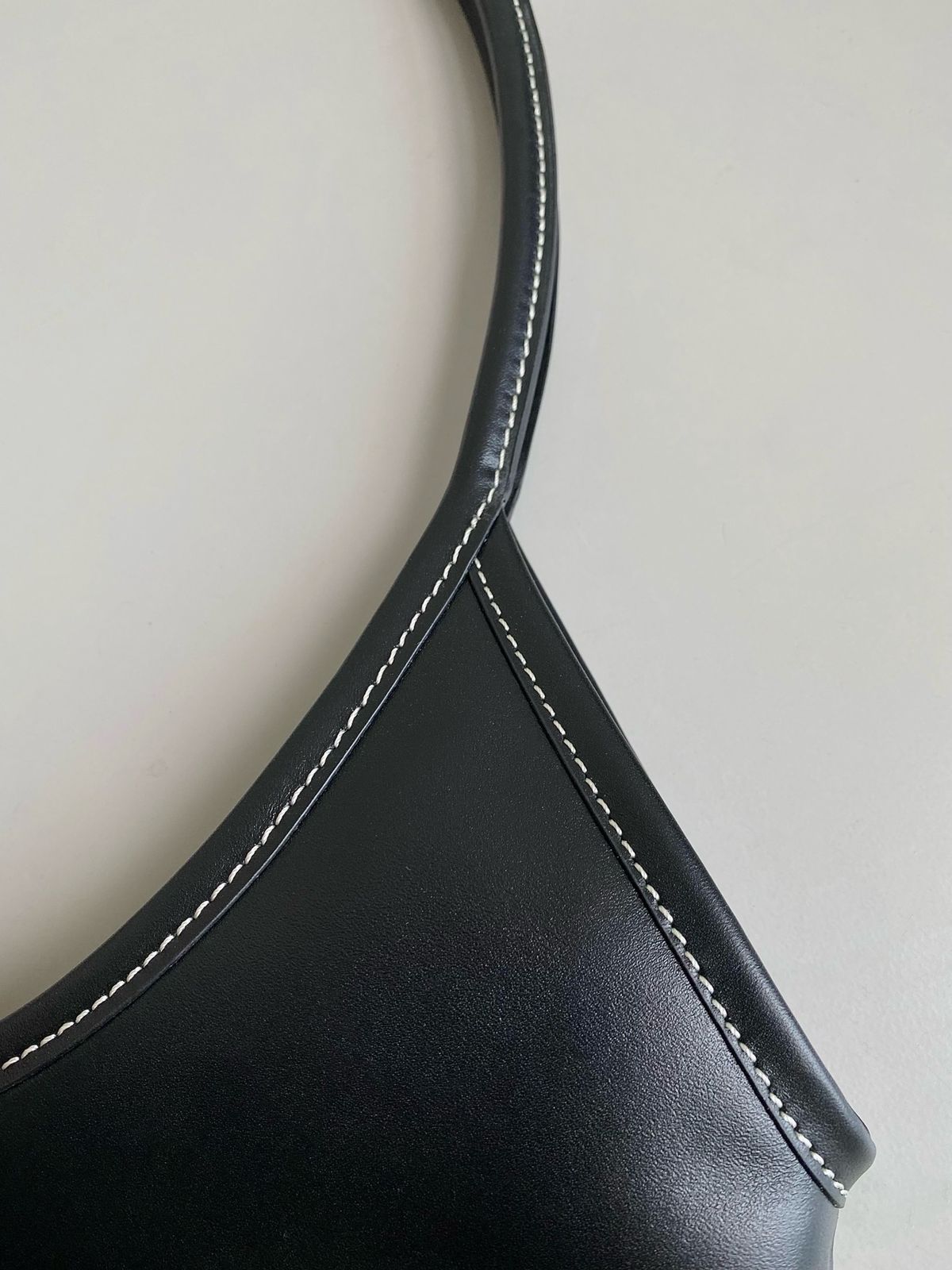 MIU MIU HOBO LEATHER