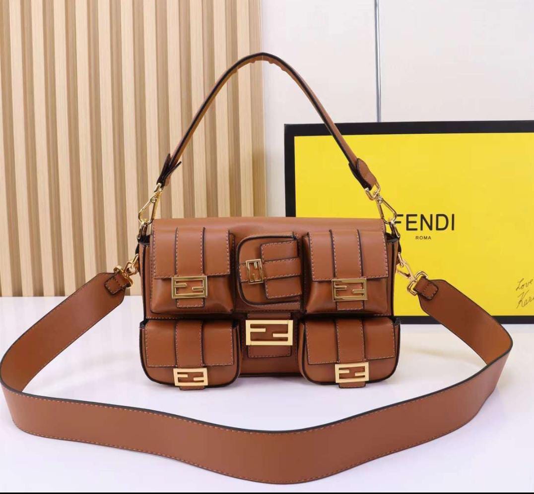 WOMEN FENDI MULTIPOCKET BAGUETTE BAG