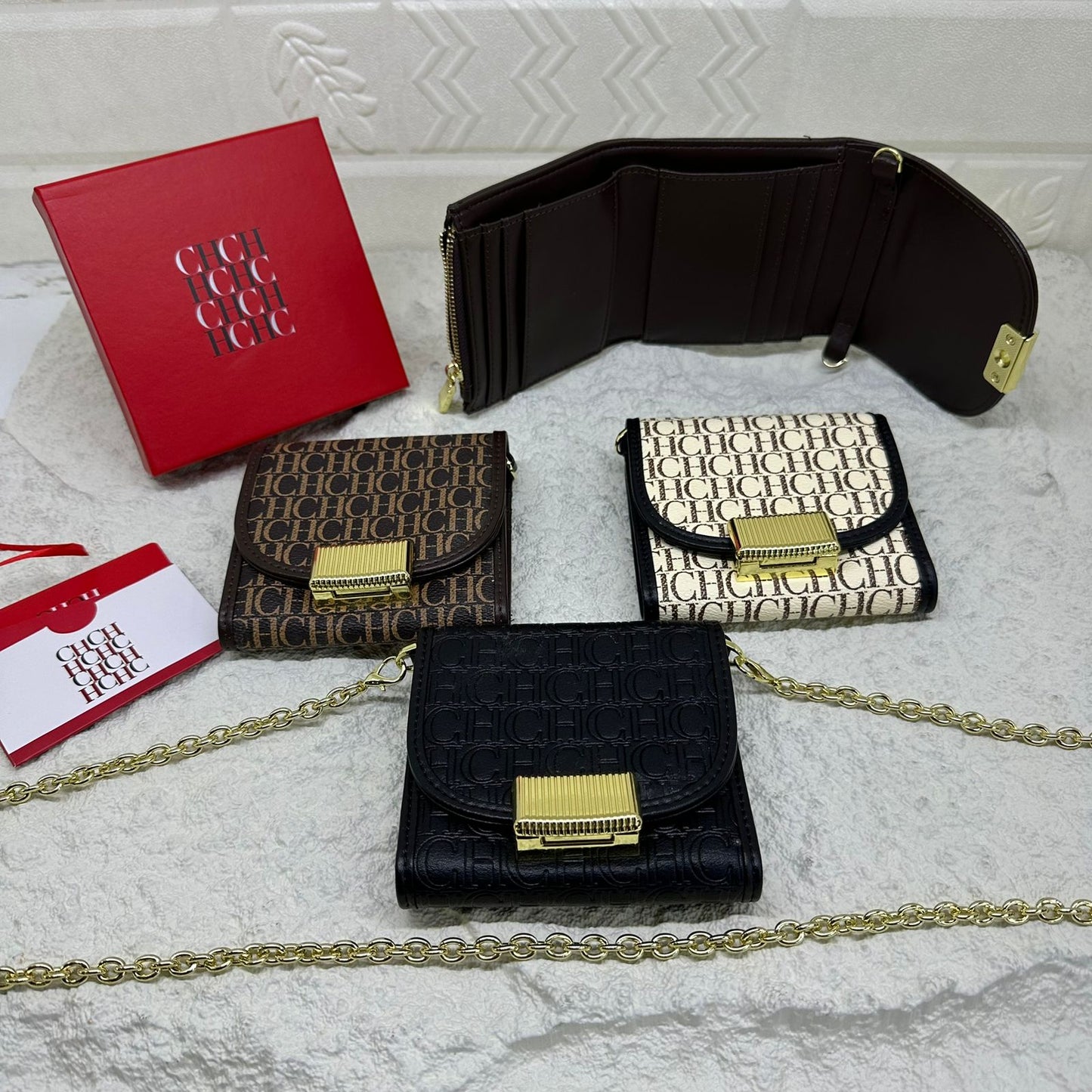 CAAROLINA HERRERA WALLET WITH CHAIN