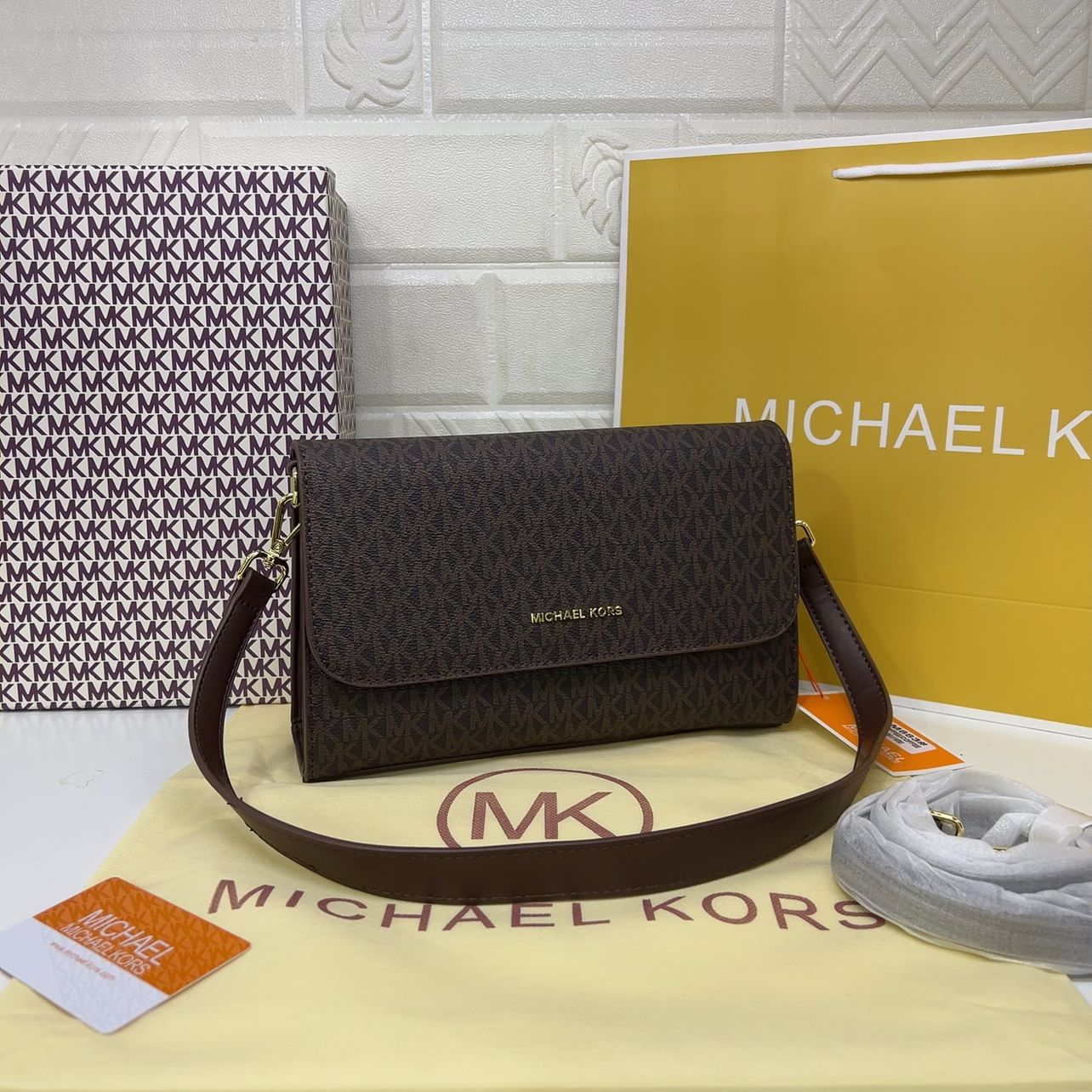 MICHAEL KORS MEDIUM LOGO CONVERTIBLE CROSSBODY BAG