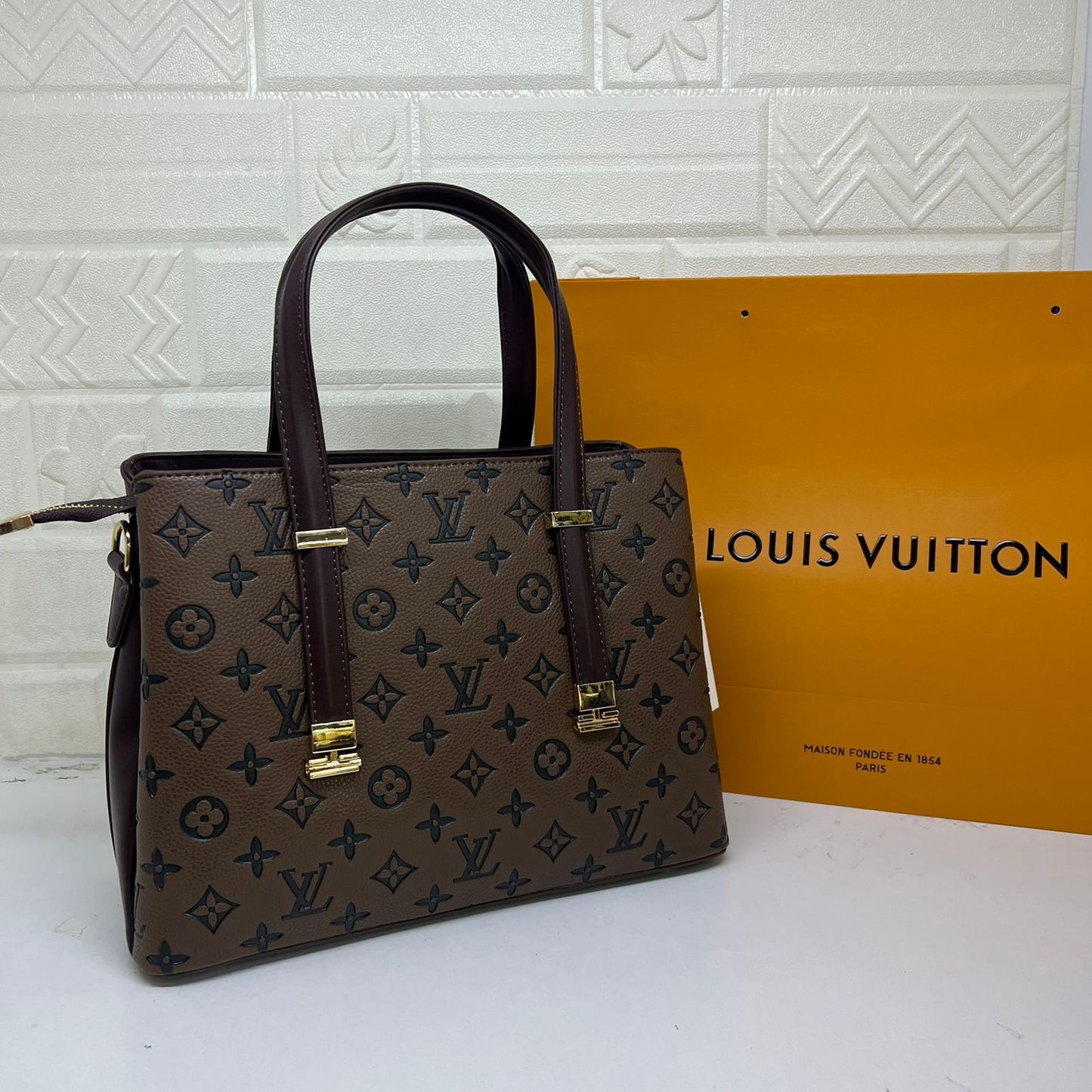 LOUIS VUITTON PN HANDBAG