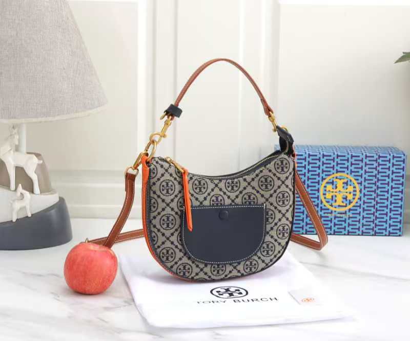 TORY BURCH MCGRAW BUCKET BAG