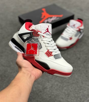 AIR JORDAN 4 RETRO