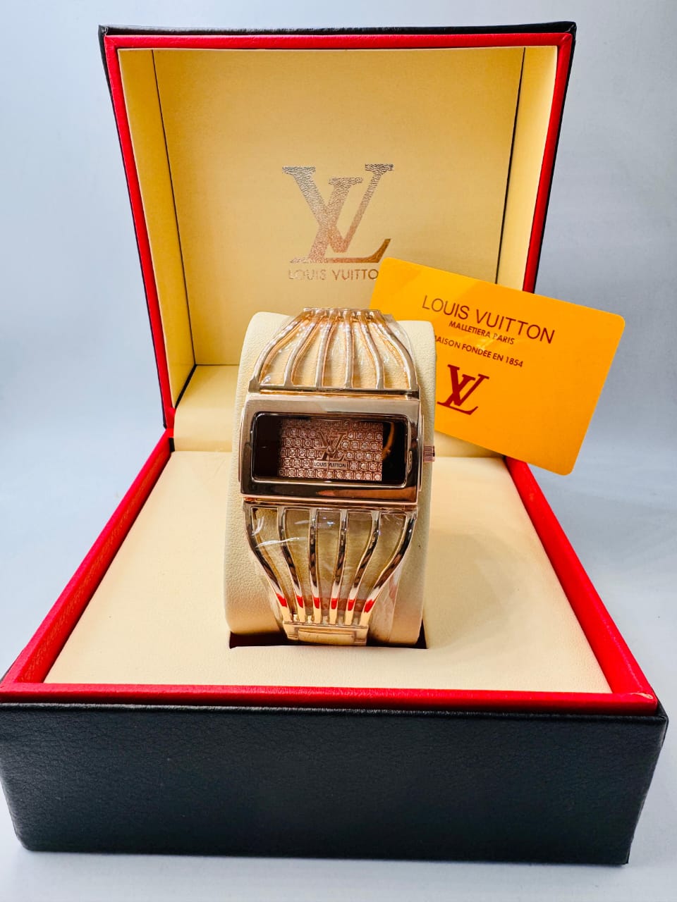 LOUISVUITTON TAMBOUR BIJOU FOR LADY