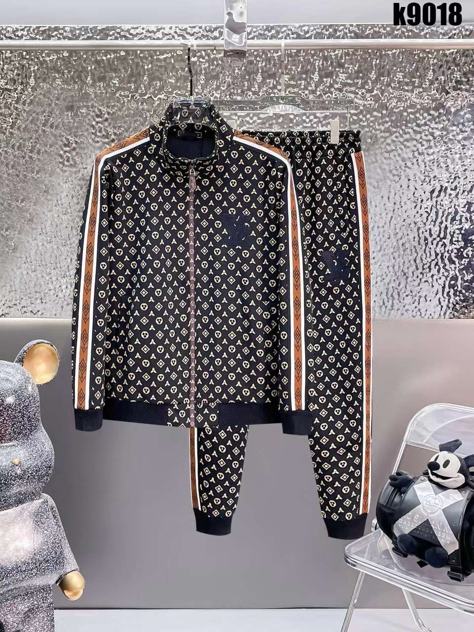 LV MONOGRAM TECHNICAL TRACKSUIT