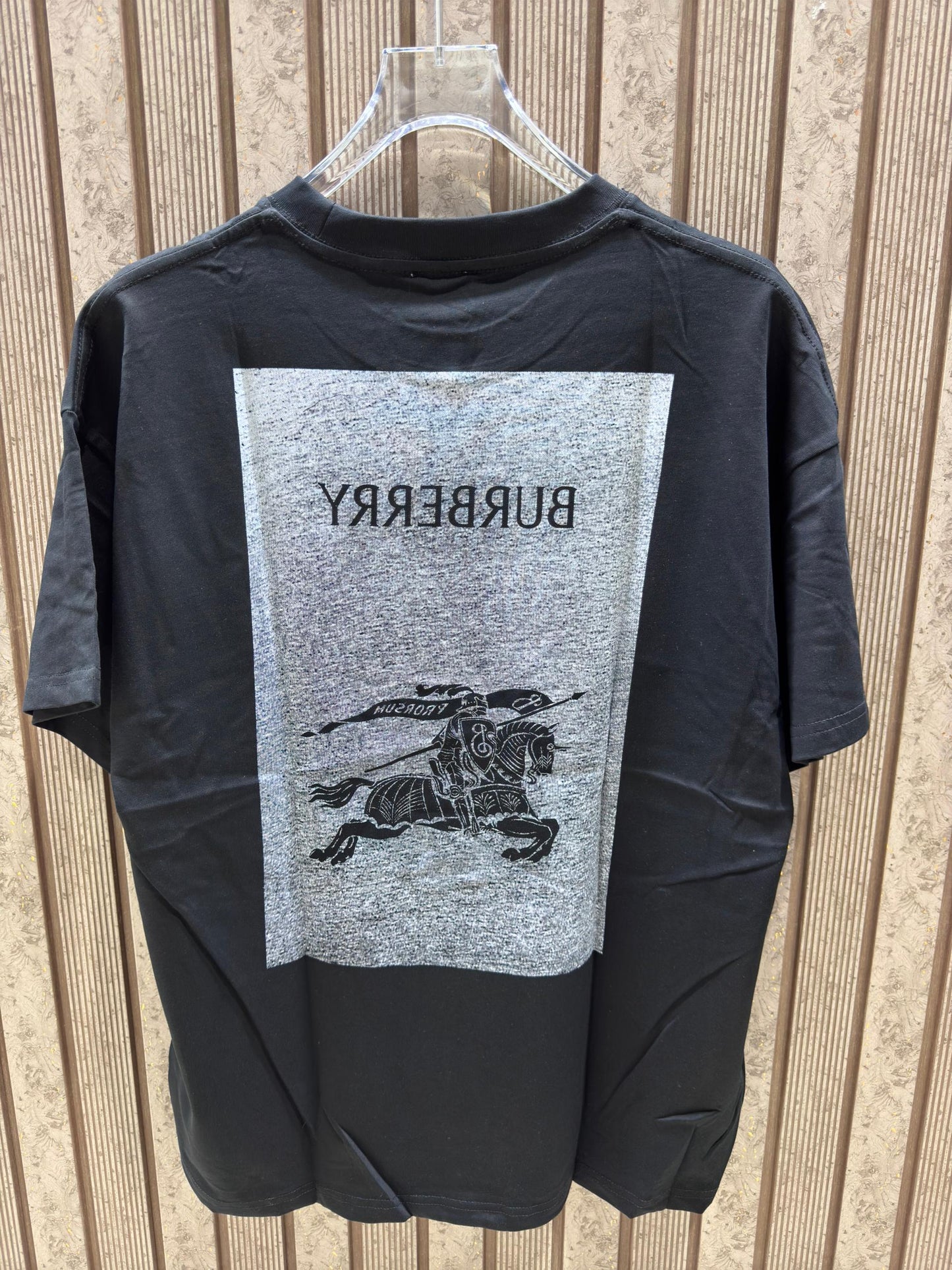 BURBERRY T-SHIRT