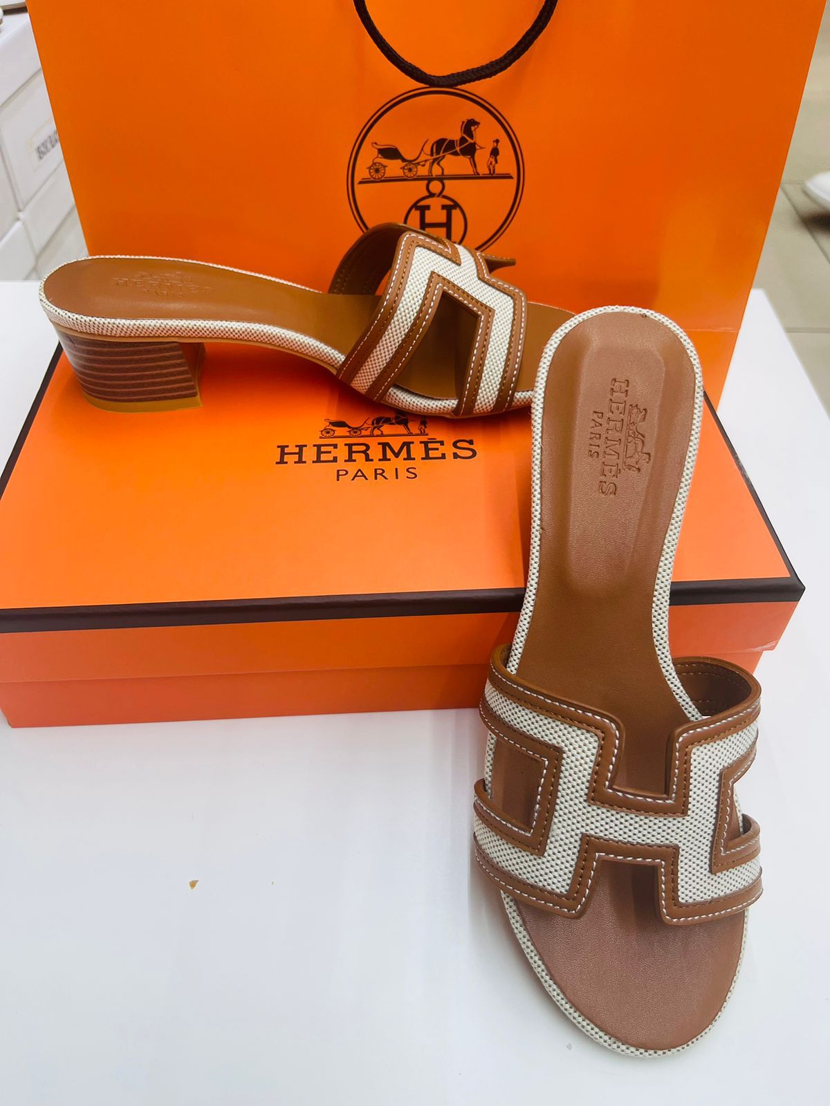 HERMES OASIS SANDAL