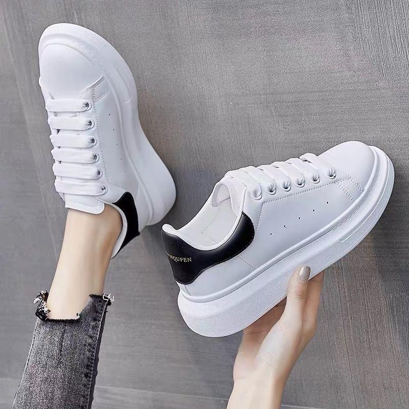 ALEXANDER MCQUEEN OVERSIZED SNEAKER