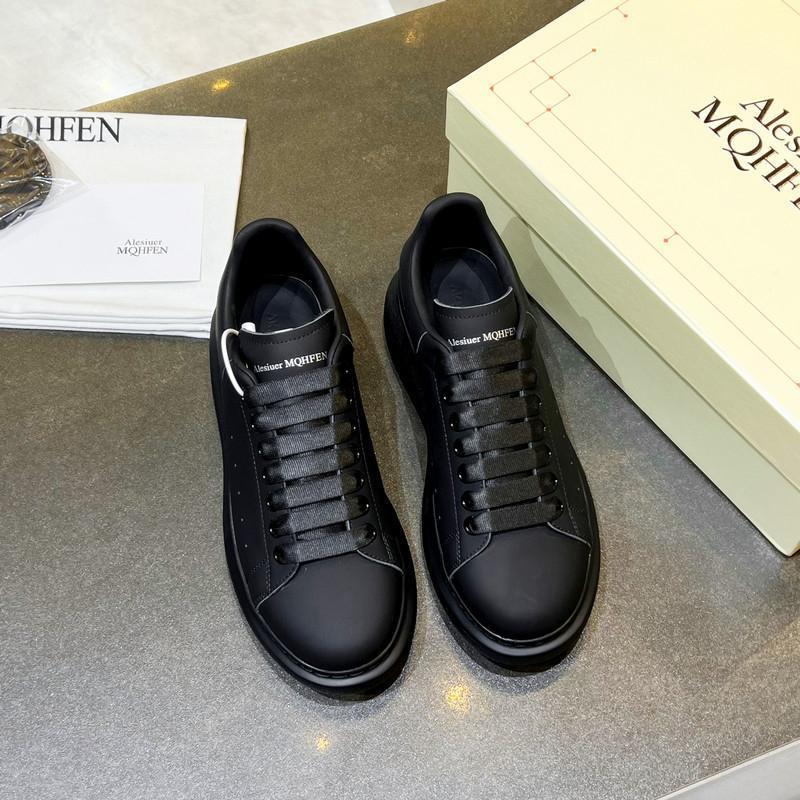 ALEXANDER MCQUEEN OVERSIZED SNEAKER