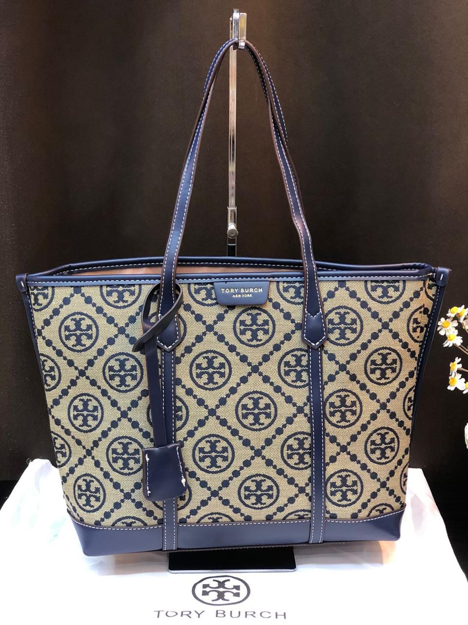 TORY BURCH PERRY T MONOGRAM TRIPLE APARTMENT TOTE