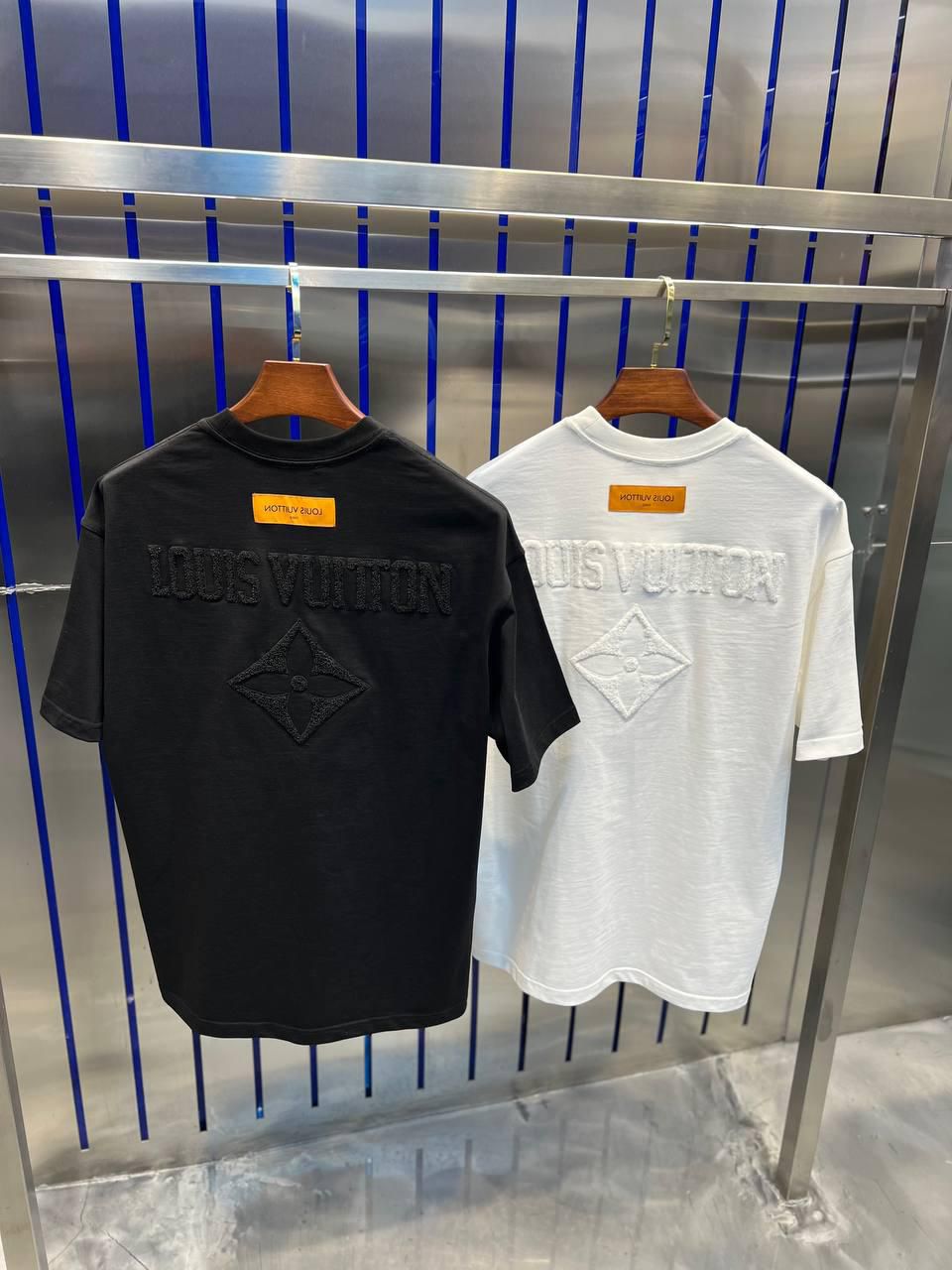 LOUIS VUITTON EMBOSSED LV T-SHIRT