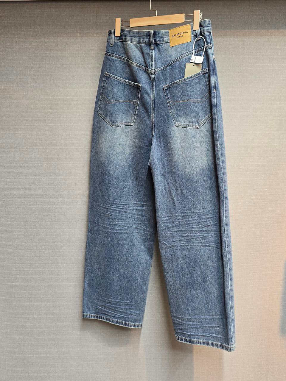 BALENCIAGA WIDE LEG JEANS