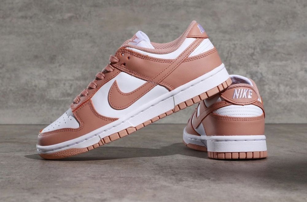 Nike Dunk Low Rose Whisper (W)