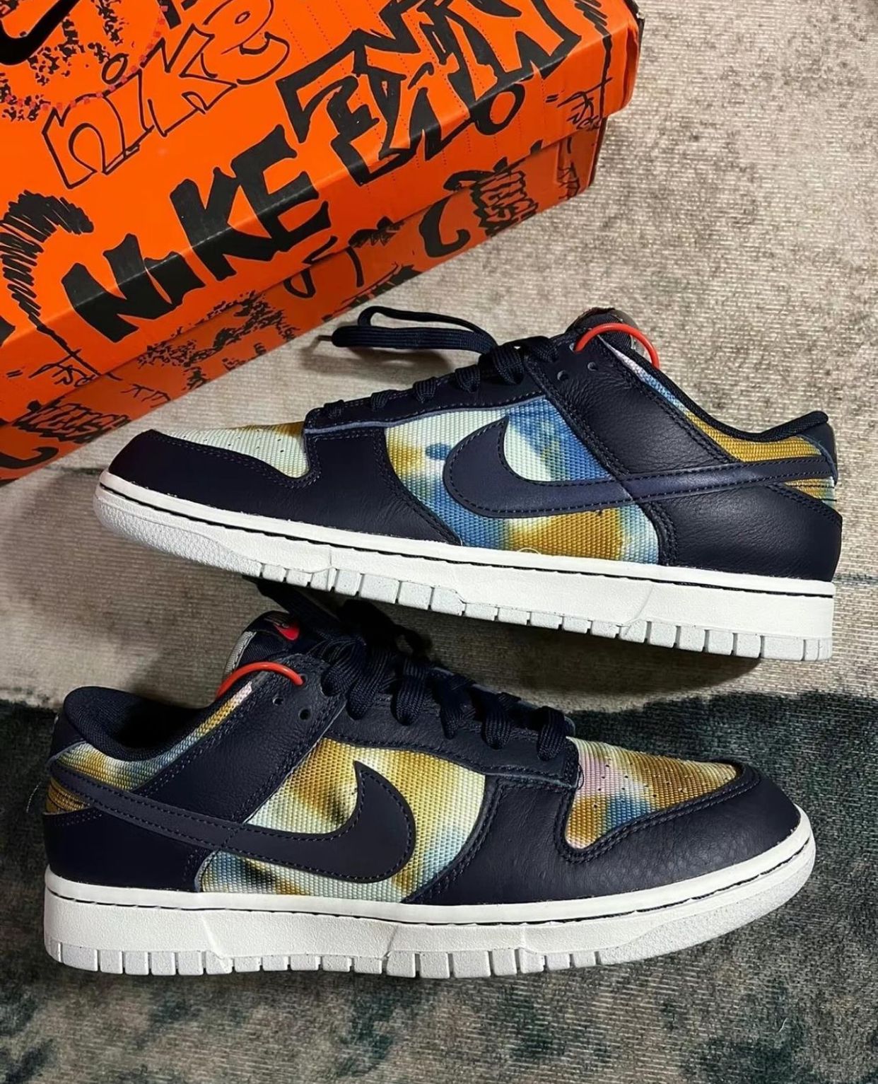 Nike Dunk Low (Graffiti Navy)