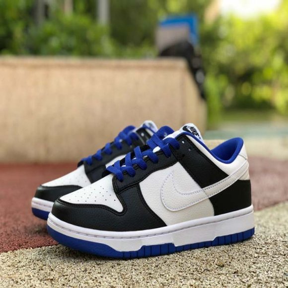 Nkie dunk low white black Royal