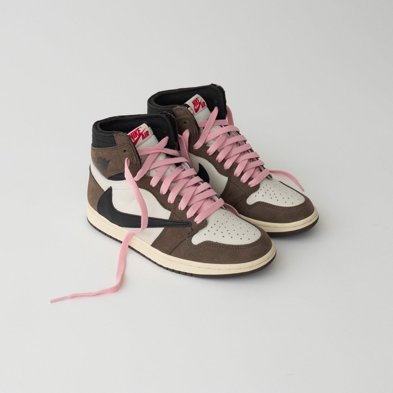 Nike Air Jordan 1 x Travis Scott  High cut